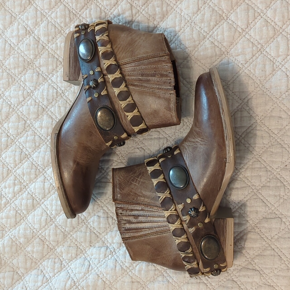 Women's Booty Cowboy Boots